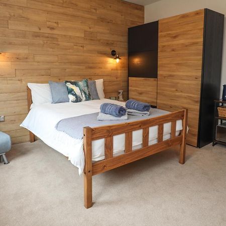 Aqua Nest Eastbourne - En-Suite, Free Parking, Kitchen Zewnętrze zdjęcie